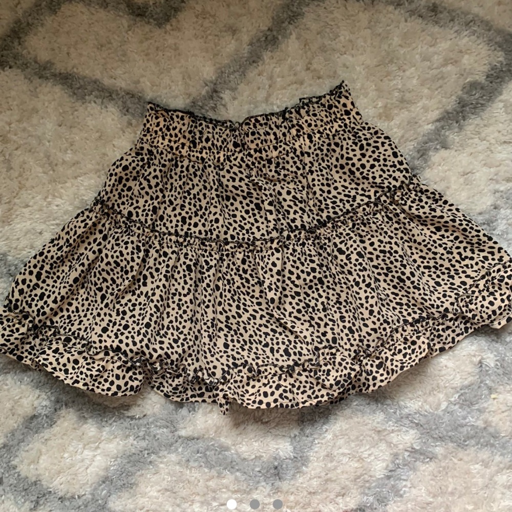 HUGE ISO!!! cheetah skirt from zaful